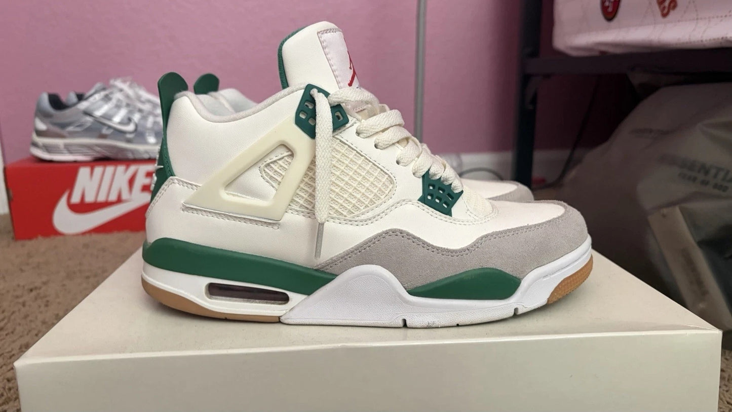 Air Jordan 4 Retro SP White Pine Green DR5415-104