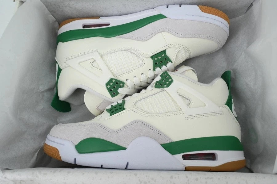 Air Jordan 4 Retro SP White Pine Green DR5415-104